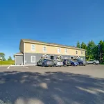 Welcoming Erie Condo With Golf And Lake Views!